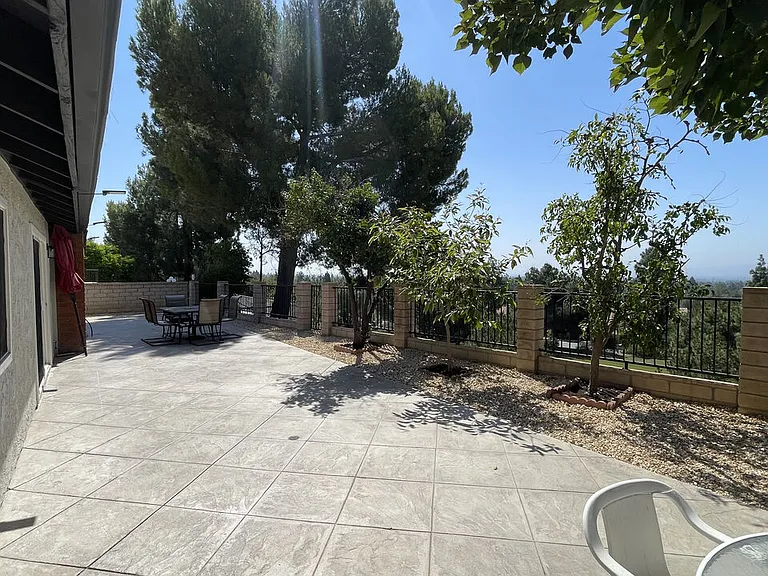 19106 Merion Dr — Photo 27