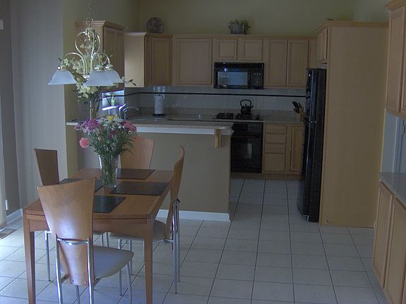 5th image of 325 Knollwood Trl