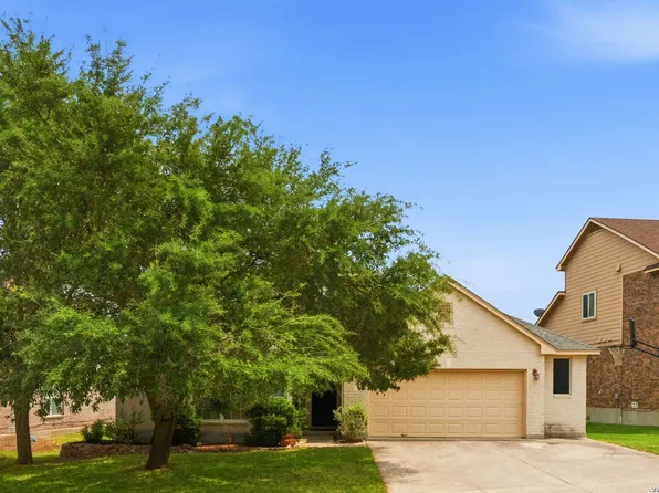 305 HILTON DR, Cibolo, TX 78108