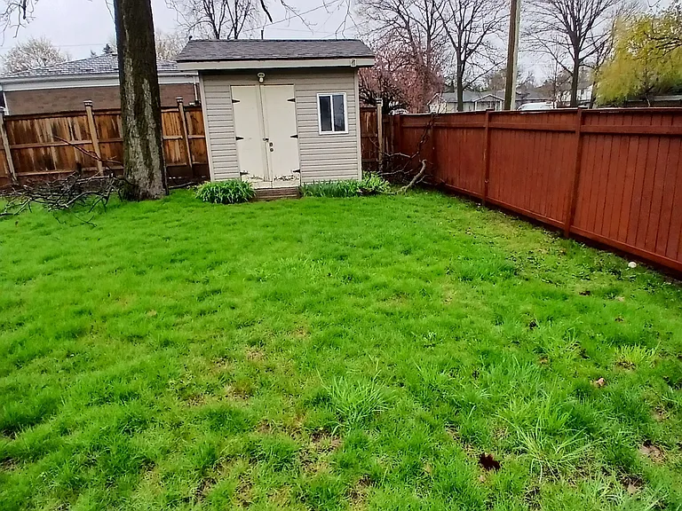 4492 Dorchester Rd — Photo 27