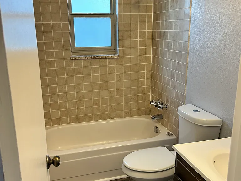1397 Yank St — Photo 10