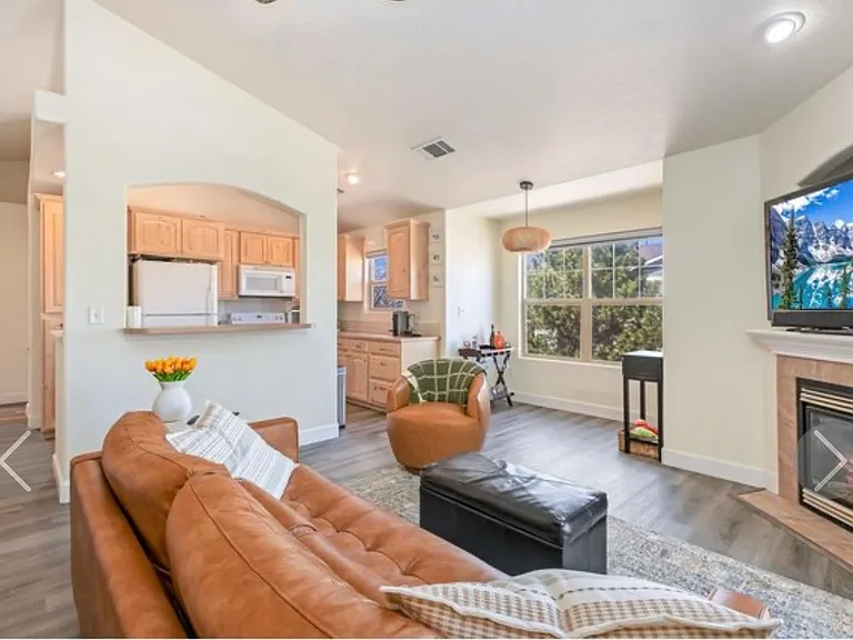 5775 W 29th St #811 — Photo 3