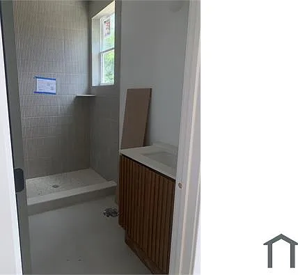 3001 Ridge Ave #2 — Photo 4
