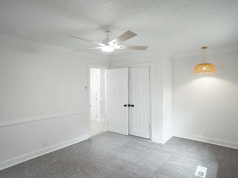 3120 Edinburgh Dr — Photo 32