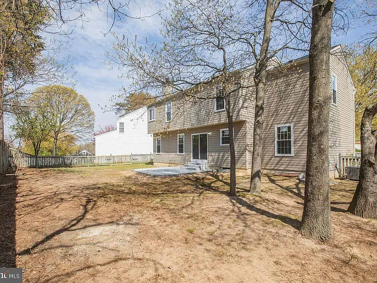 7802 Shallowbrook Ct — Photo 29