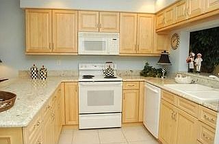 5th image of 300 Wyndemere Way APT 102
