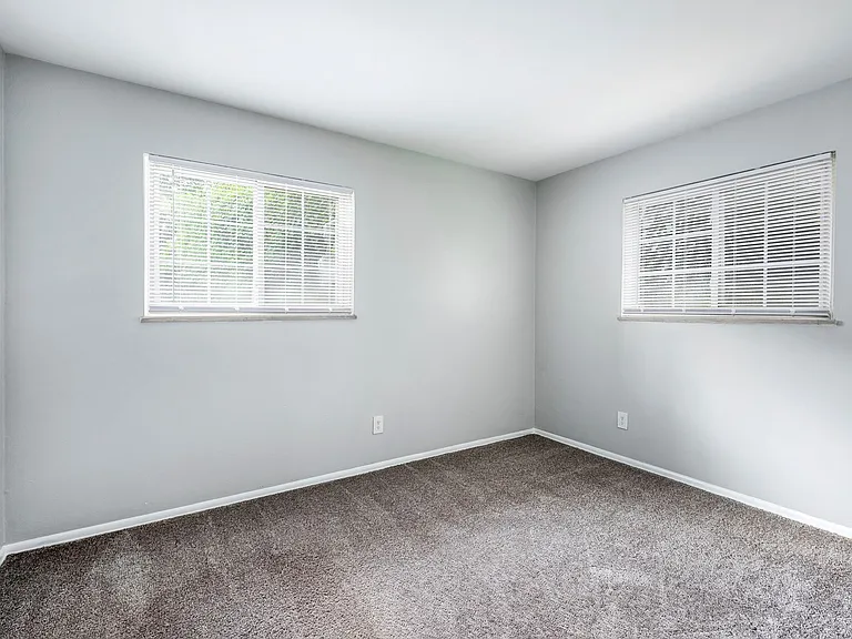 Riverview Place — Photo 11