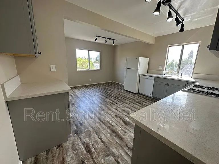 537.5 W Crescent Dr — Photo 9