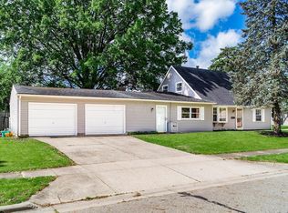 661 Fairholme Rd, Columbus, OH 43230