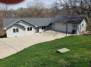 1317 Sunrise Dr, Knoxville, IA 50138