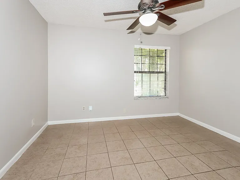 147 Viscaya Ave — Photo 12