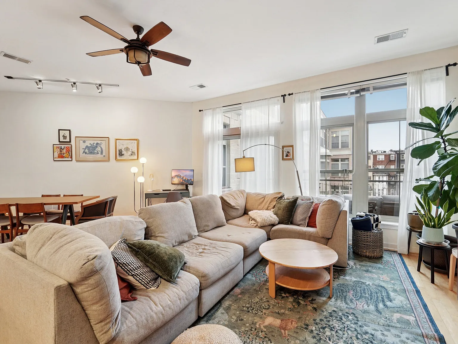 2 bed, 1468 sqft, $2,300 — Photo 3