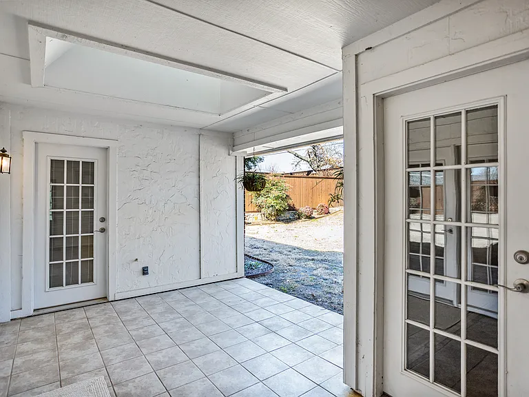 2942 Woodland Hills Dr — Photo 33