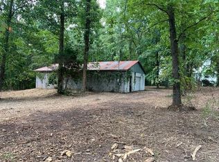 198 Ellen St, Calhoun, GA 30701