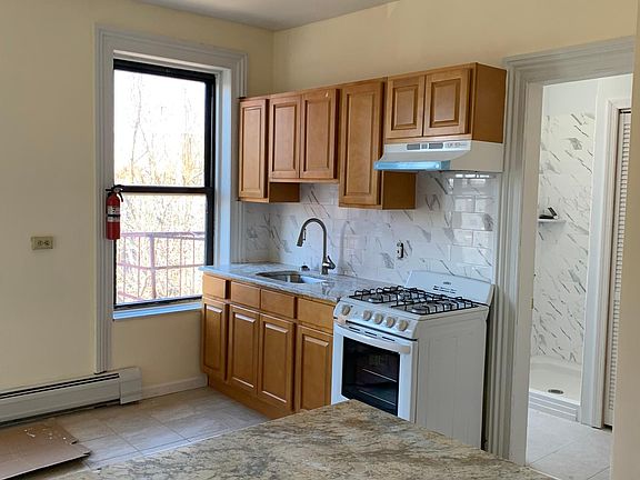 3rd image of 235 Summit Ave APT 1