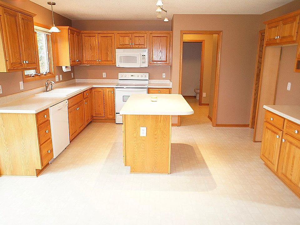 1st image of 1605 NW Wagner Blvd