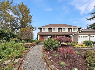 13700 SE 17th St, Bellevue, WA 98005