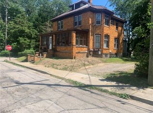 145 Grant St, Conneaut, OH 44030
