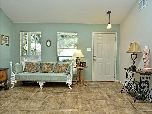 3rd image of 1321 Oolong Ln
