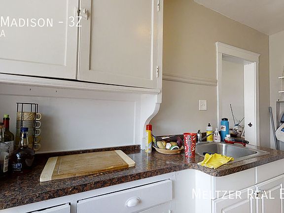 5th image of 7502 Madison St #3Z