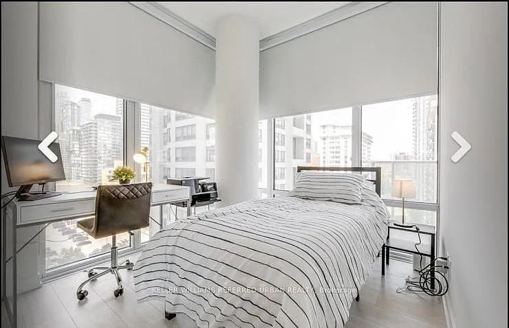 501 Yonge St #805 — Photo 2