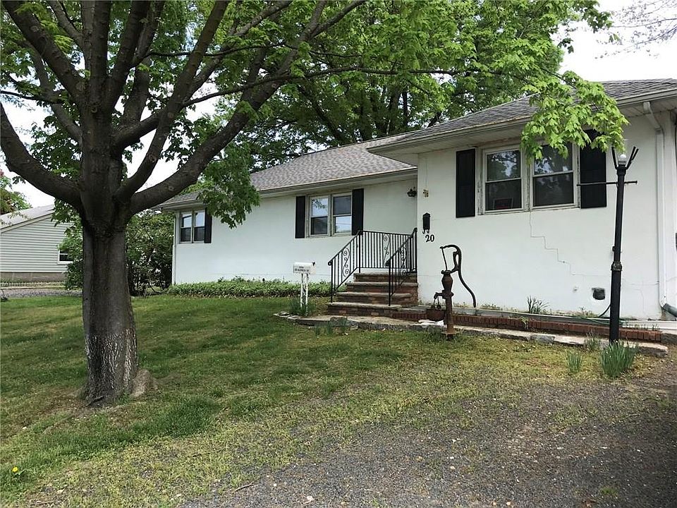 2nd image of 20 Aldrich St
