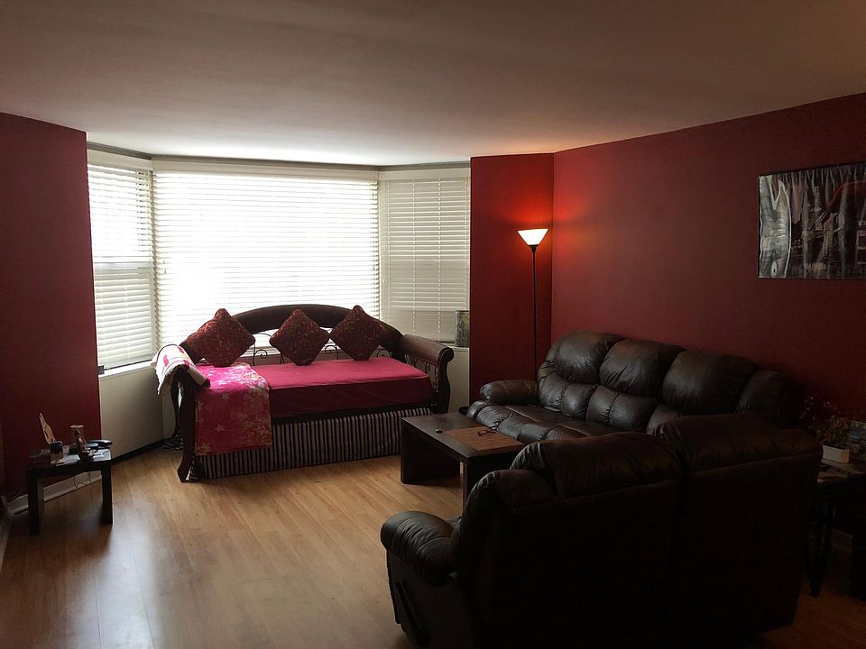 1st image of 535 N Michigan Ave APT 610