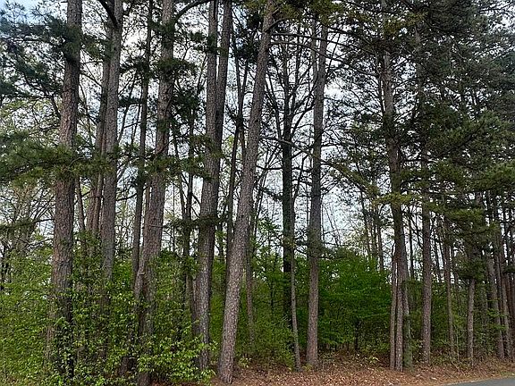 4th image of 1796 Traskwood Rd