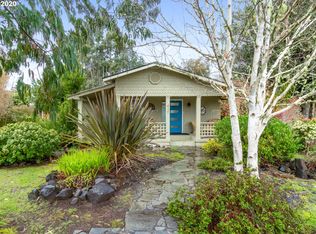 417 Juniper St, Florence, OR 97439