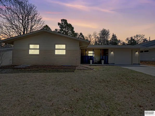 5837 Randolph St, Lincoln, NE 68510