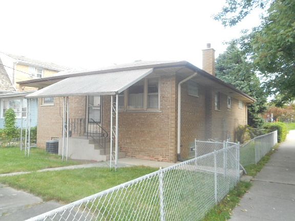2nd image of 3746 S Central Ave
