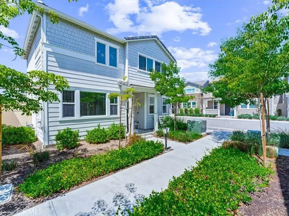 16 Ivey Ln, Compton, CA 90221