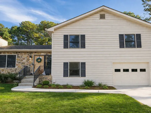 1682 Bennett Rd, Grayson, GA 30017