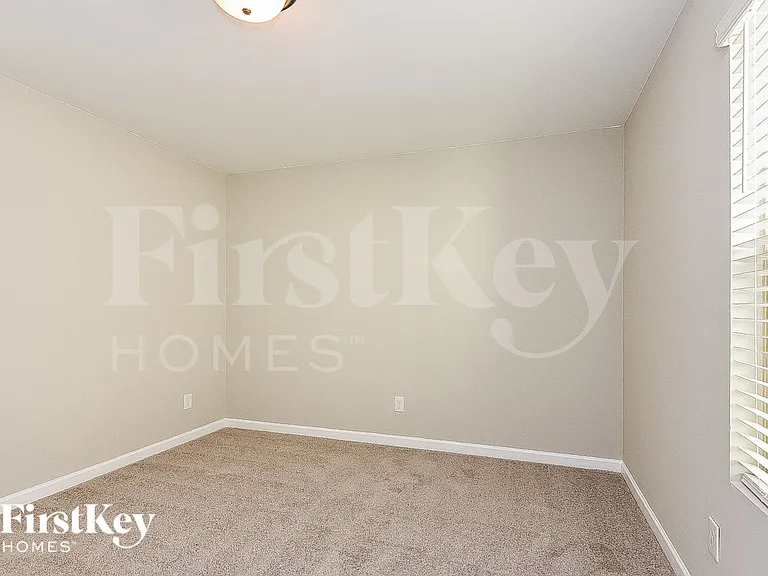 249 Bethany Manor Ct — Photo 12