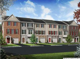 223 Chickadee Ct, Freehold, NJ 07728