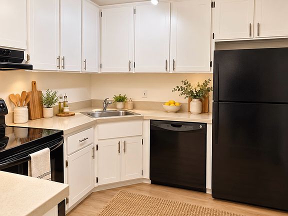 3rd image of 5085 Valley Crest Dr APT 292