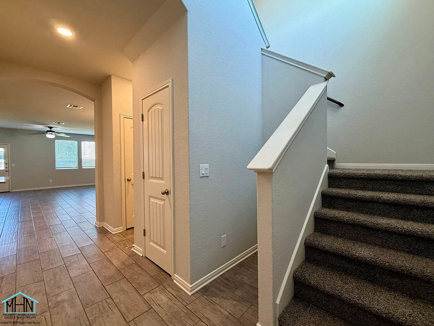 Beautiful 4-Bedroom Home in the Paloma Community Boosting New Carpets and a Spacious Loft! — Photo 4