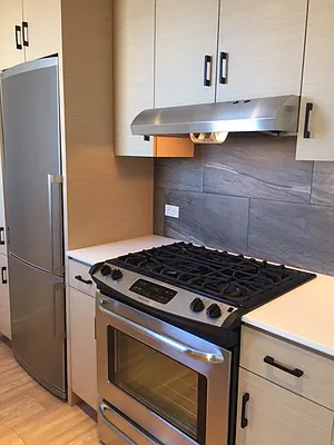 Rented by Greystar | media 11