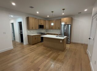 95 Addison St #206, Boston, MA 02128