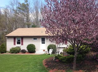 4 Sovereign Hts, Sutton, MA 01590