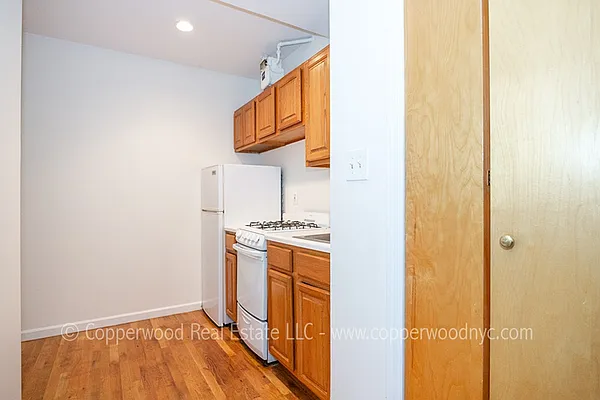 Rented by Copperwood Real Estate | media 11