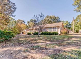 1424 Harmony Rd SE, Silver Creek, GA 30173