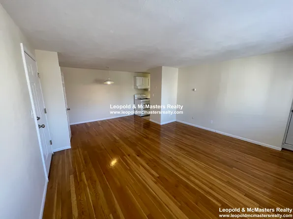 101 Litchfield St #1, Brighton, MA 02135