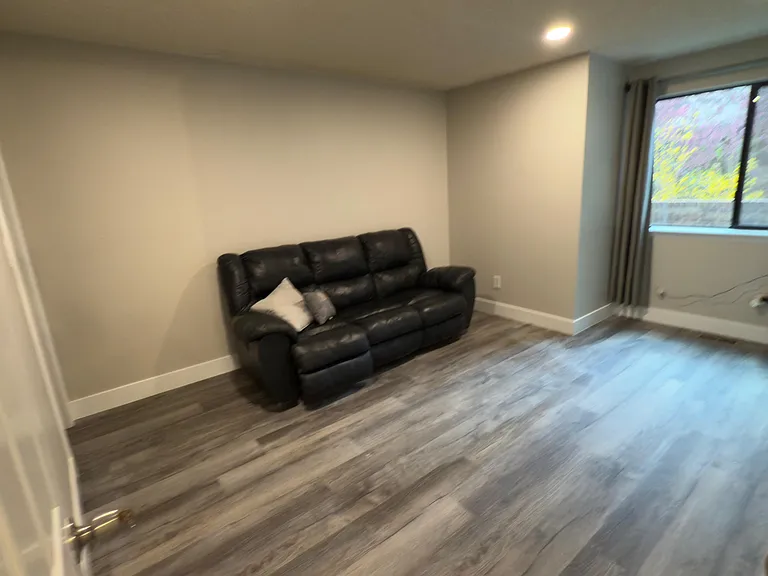 First Floor Bedroom/Office