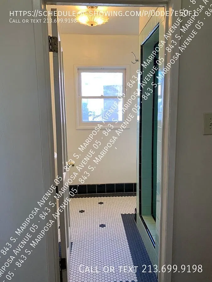 $0 Security Deposit+1 Month Free- Newly Renovated Studio Apartment Koreatown — Photo 4