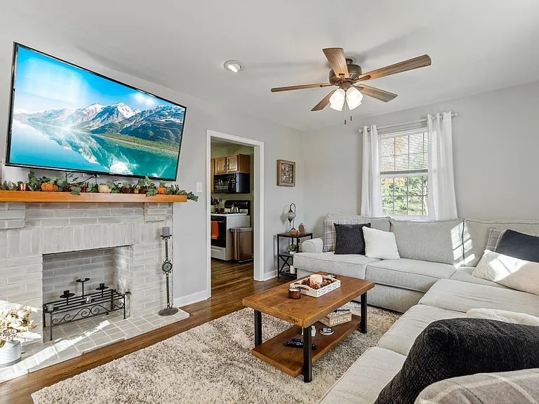 3331 Wallace Dr — Photo 7