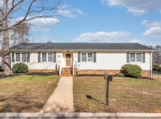 145 Oak Park Dr, Mauldin, SC 29662