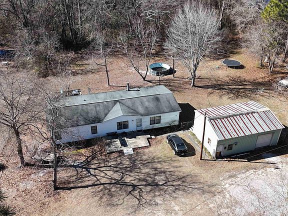 2nd image of 129 Three Pond Ln