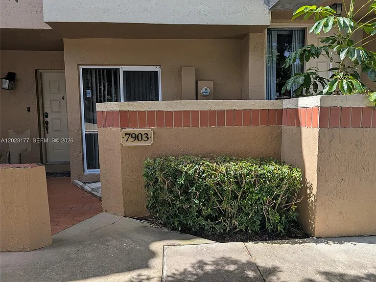 7903 NW 7th Ct #7903 — Photo 1