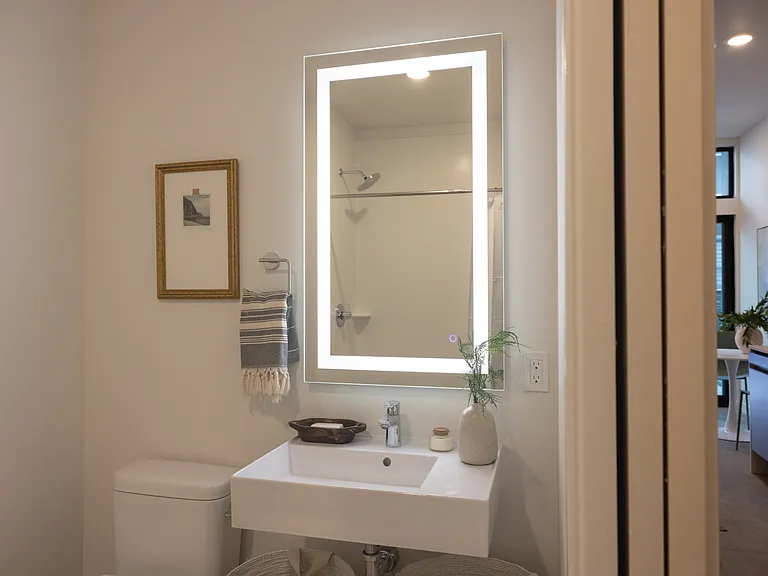 Studio30 Residences — Photo 16